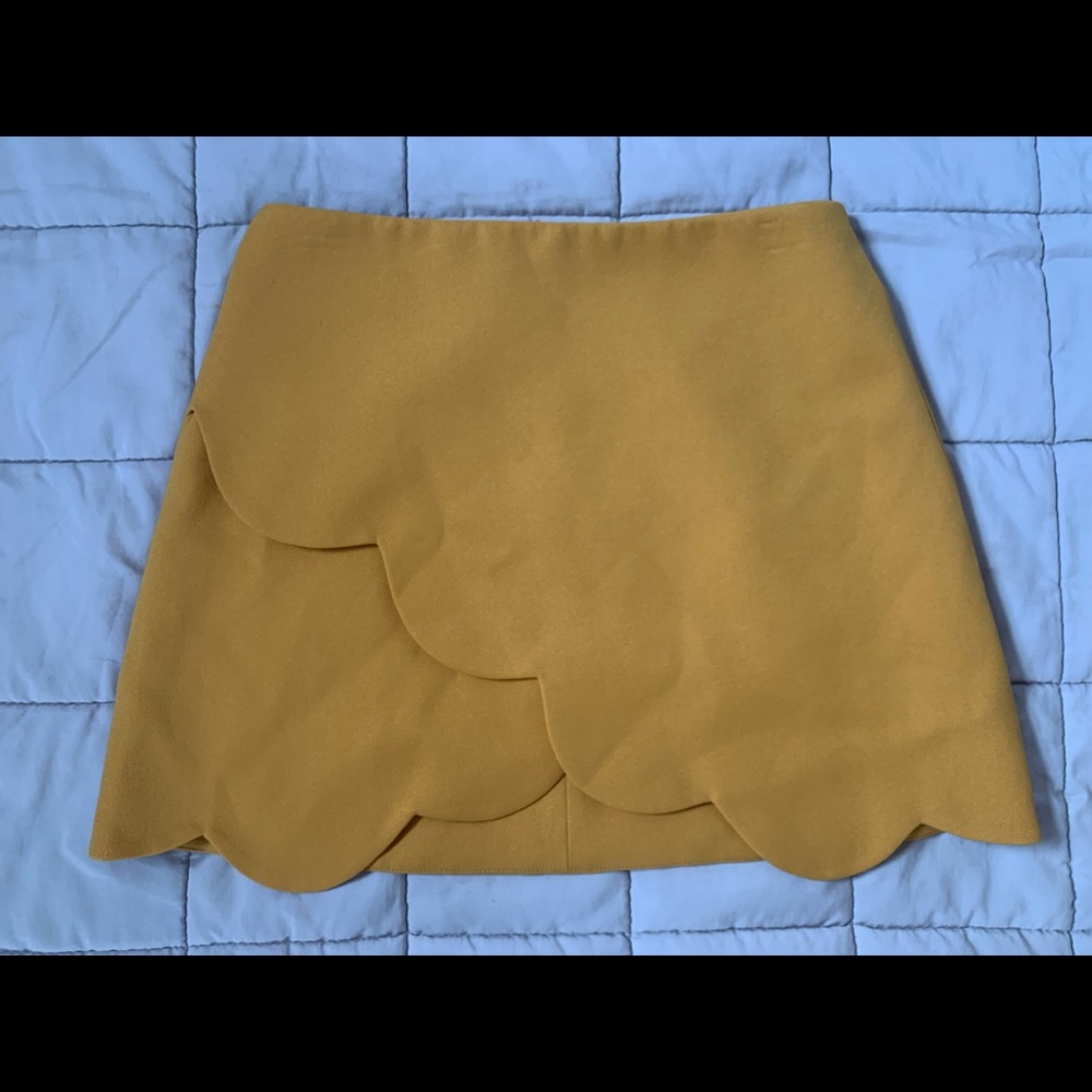 Yellow skirt